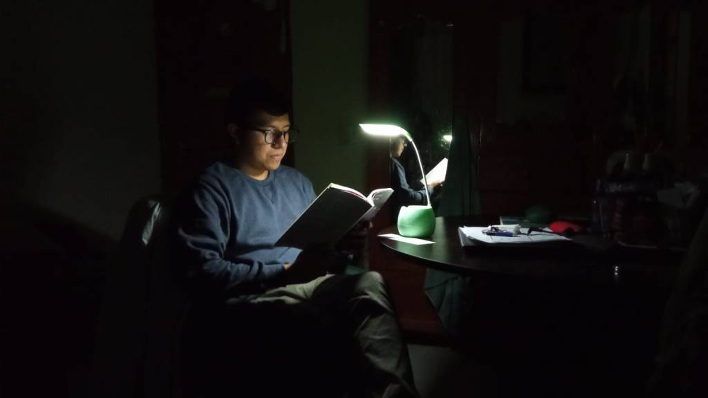 Delmar Penka nos comparte un ensayo para el fractal literario titulado “Morfología del sueño” donde plantea el impacto natural que tiene el sueño en la vida de las personas, narrado